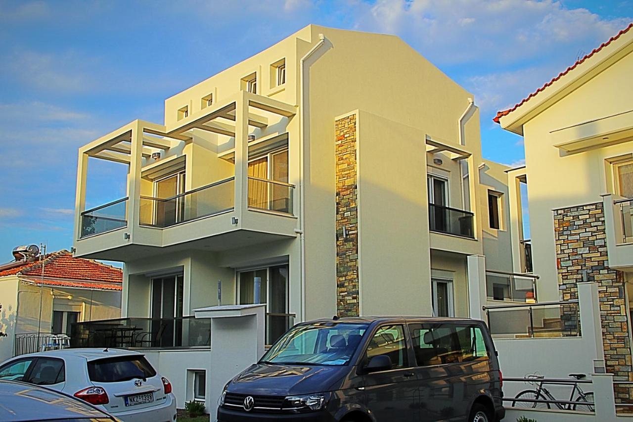 Sky Rays Luxury Apartments Nikiti  Exterior photo