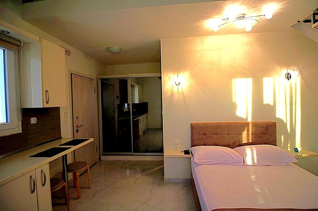 Sky Rays Luxury Apartments Nikiti  Exterior photo