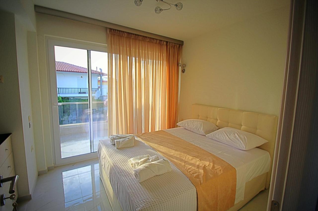 Sky Rays Luxury Apartments Nikiti  Exterior photo