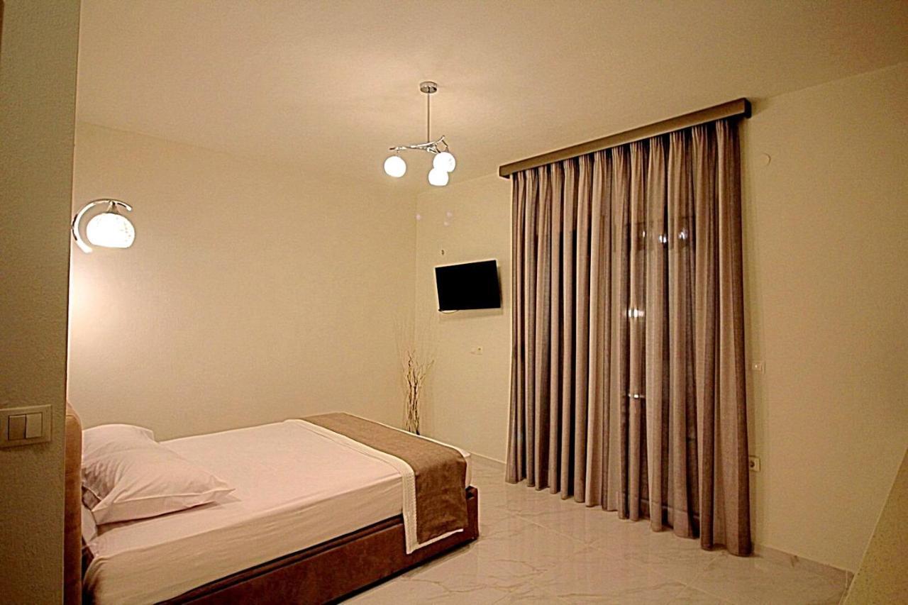 Sky Rays Luxury Apartments Nikiti  Exterior photo