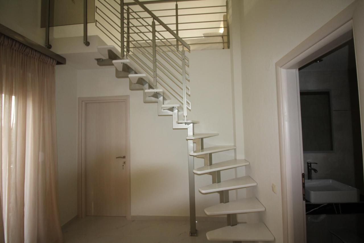 Sky Rays Luxury Apartments Nikiti  Exterior photo
